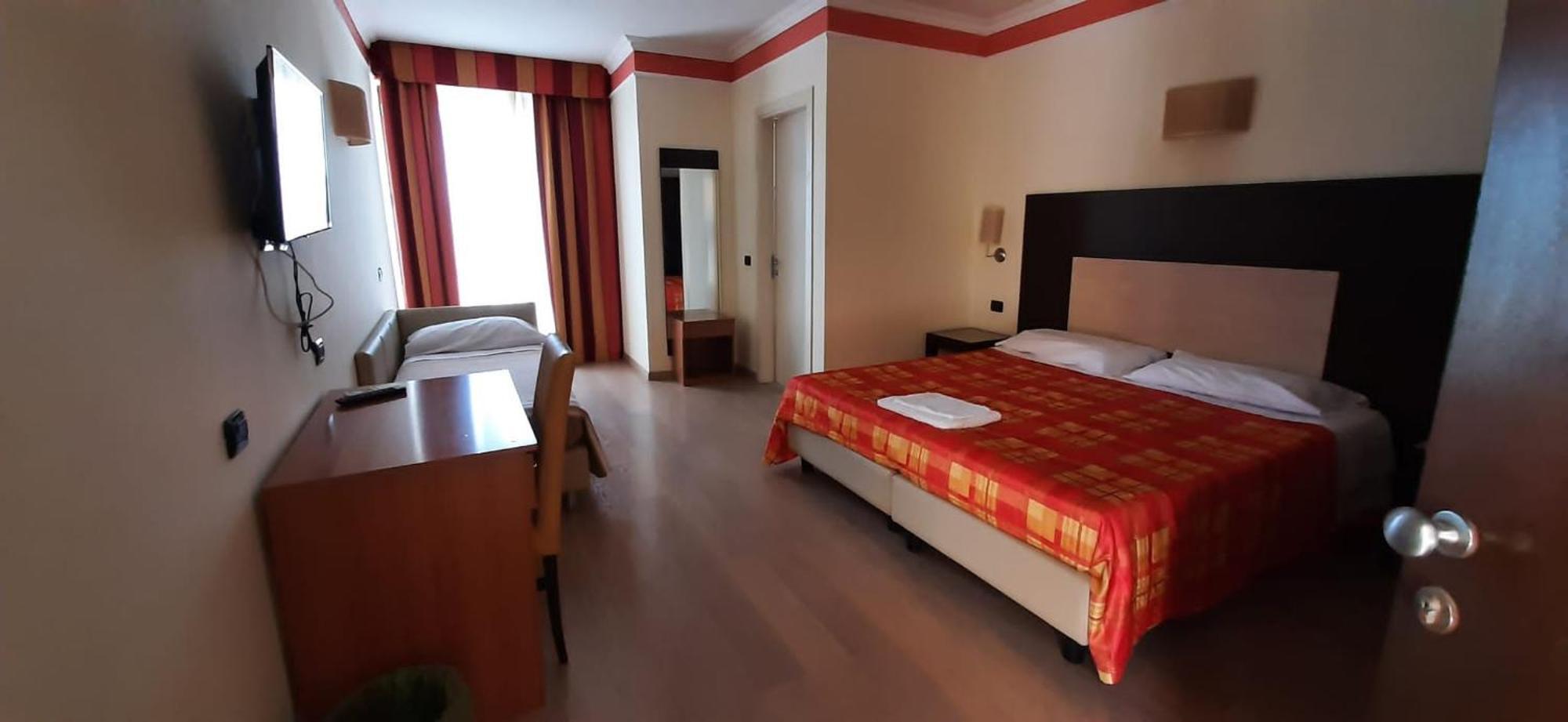 Hotel Dades à Castelluccio dei Sauri Extérieur photo